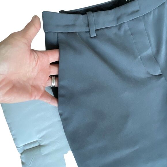 EUC! Theory Gray Tailor Trouser in Admiral Crepe - Size 2 (Ankle Length or 2P) - Picture 6 of 10